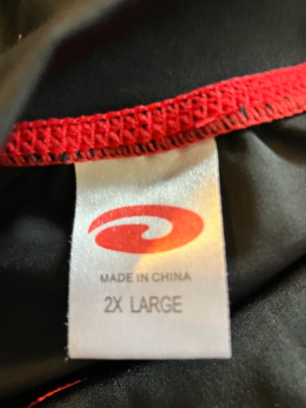 Men's Black & Red Rash Guard - Hawaii ABC Store Exclusive-Sun Protection-2X - Picture 3 of 5